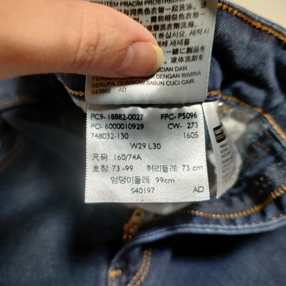Levi's 721 Jeans - Picture 8 of 9